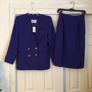 NWT Vintage Blue Skirt & Blazer Size 6